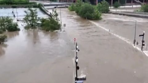 'Beryl' deja al menos 8 muertos y millones de personas sin electricidad en Texas