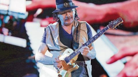 Carlos Santana cumple 77 años: 10 datos clave sobre el legendario guitarrista