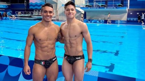 Osmar Olvera y Juan Celaya ganan medalla de plata en trampolín 3 metros