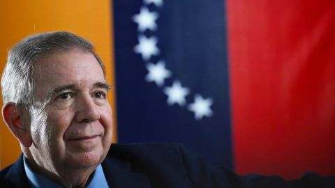 Edmundo González dice que firmó bajo "coacción" reconocer victoria de Maduro