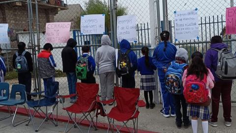 Niños de primaria en Tijuana, sin clases por falta de maestros