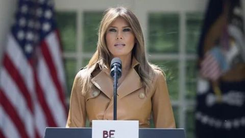 Melania Trump se pronuncia a favor del derecho de las mujeres al aborto