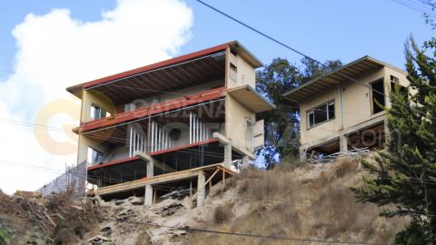 Vecinos de Lomas del Río denuncian construcción ilegal que amenaza su seguridad