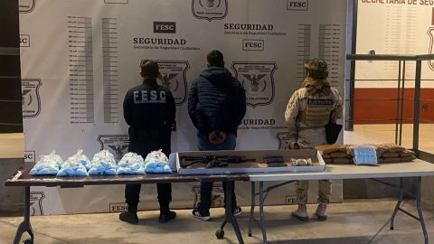 Aseguran arsenal de drogas y armas en Tijuana