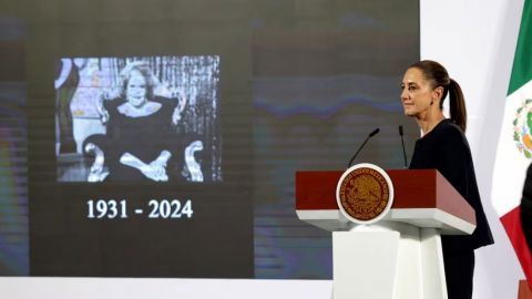 Sheinbaum realiza homenaje en la mañanera a Silvia Pinal