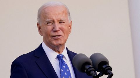 Biden tunde aranceles de Trump y augura fracaso