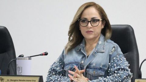 Regidora Gina Arana cuestiona falta de información de nuevas secretarías