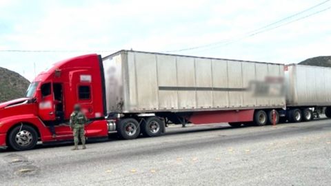 Vinculan a proceso a conductor que transportaba casi 405 kilos de metanfetaminas