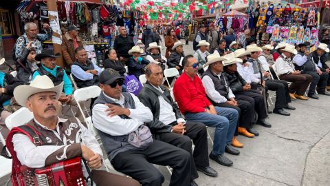 Refuerzan credencialización de músicos en Plaza Santa Cecilia
