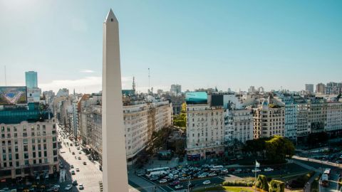 UNICEF orienta a padres y docentes sobre adicción al juego en adolescentes