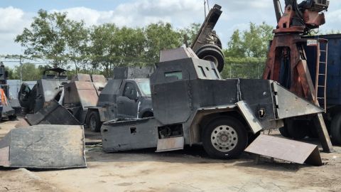 FGR destruye 15 vehículos con blindaje artesanal en Tamaulipas