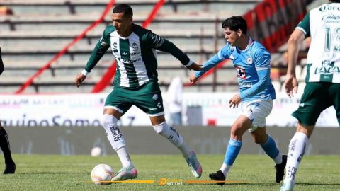 Bronca entre jugadores de Santos tras perder con Cruz Azul en Copa Bienestar