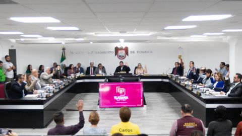 Aprueban 40 minutos de estacionamiento gratuito en centros comerciales