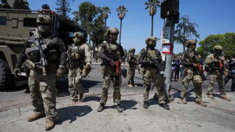 Redadas migratorias paralizan el comercio en Los Ángeles