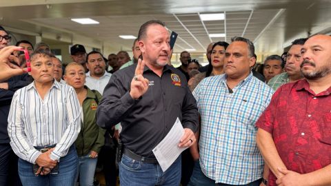 Burócratas y bomberos hacen paro para exigir mejores condiciones laborales