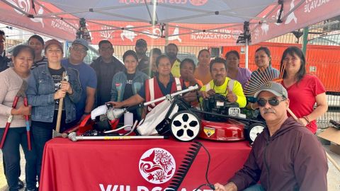 COSTASALVAJE e ITR canjean 2 toneladas de plástico por equipo de jardinería