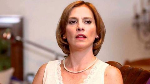 Beatriz Gutiérrez Müller desmiente que viva en España y defiende a su familia