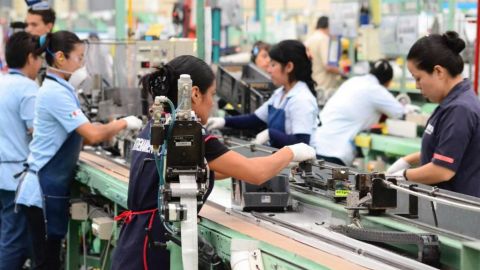 Empresarios alertan riesgos legales por falta de contratos de trabajo