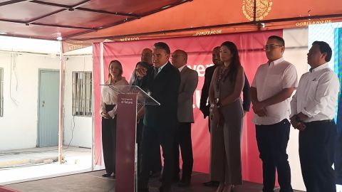 Ruiz Uribe deja el cargo y afirma ser 'Claudista y Amlista', no 'Marinista'