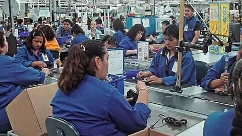 Llaman a prevenir riesgos visuales y cuidar la salud ocular de los empleados