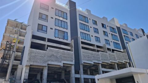 Vecinos de Villa Colonial denuncian afectación vial por construcción de edificio