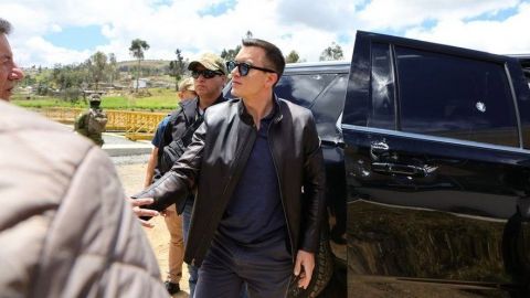 Atacan vehículo de Daniel Noboa en Ecuador