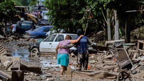 Suman 72 personas fallecidas tras las intensas lluvias en cinco estados del país