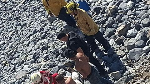 Hombre resulta lesionado tras caer a un barranco en parador turístico