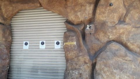 Exigen respuestas a casi un año de la clausura de 'La Cueva del Peludo'