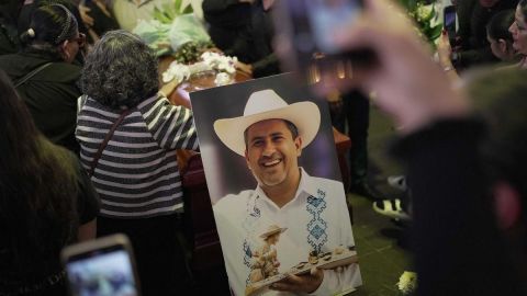 Uruapan exige justicia por el asesinato de Carlos Manzo