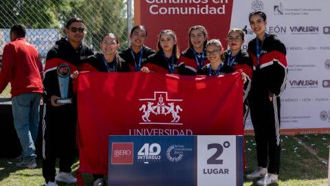 Obtiene IBERO Tijuana medallas de plata y bronce en InterSUJ 2025