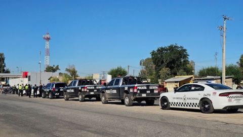Manifestantes llegan a la carretera San Luis Río Colorado–Mexicali durante paro