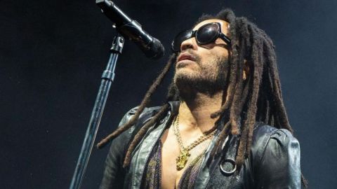 Fan arranca rastas a Lenny Kravitz durante concierto en Brisbane