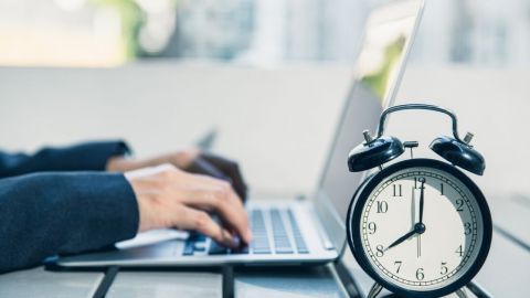 México reducirá la jornada laboral de 48 a 40 horas semanales a partir de 2027