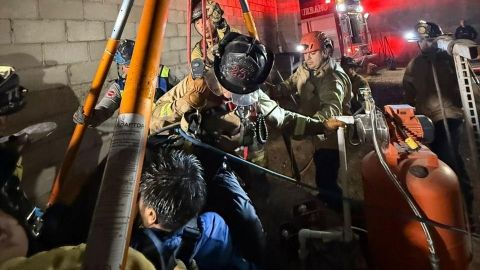 Cae joven a pozo mientras realizaba labores de limpieza en Tijuana