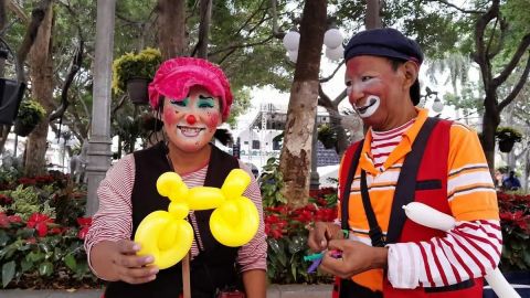 Payasitos buscan recuperar la diversión familiar y la atención en los niños