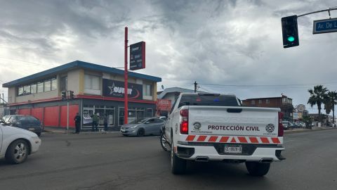 Atienden más de 30 incidentes por lluvias en Ensenada