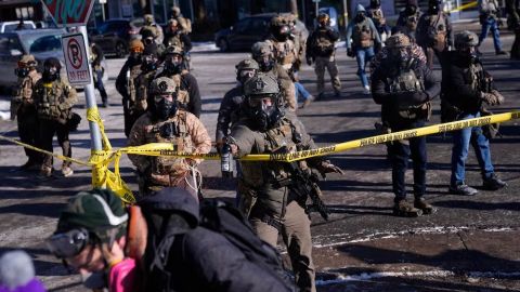 Captan en video muerte de Alex Pretti a manos de agentes en Minneapolis