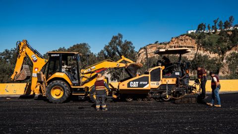 Reencarpetan puente del Nodo Independencia en Tijuana
