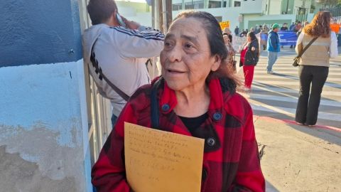 Vecinos de la colonia Mineral de Santa Fe exigen atención por falta de drenaje