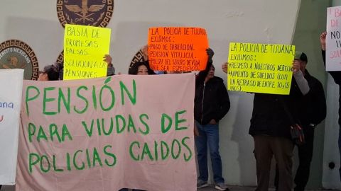 Familia de policía caído denuncia falta de apoyo y retrasos en indemnización