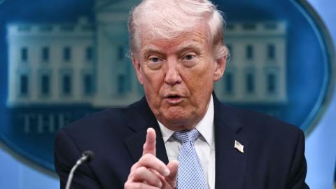 Trump advierte que 'una civilización entera morirá' si Irán no acata ultimátum