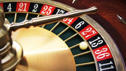 Juegos de casino que han perdurado en el último siglo y su evolución digital