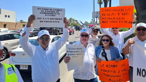 Protestan en Tijuana contra reforma que afectaría pensiones