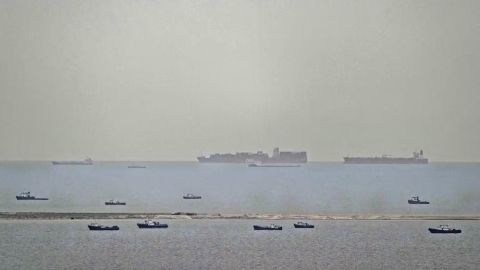 Irán anuncia cierre del estrecho de Ormuz en respuesta a los ataques de Israel