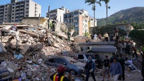 Sube a 589 la cifra de muertos por terremotos en Venezuela