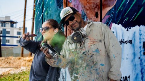 Avanza mural en honor a Isaac del Toro en Ensenada