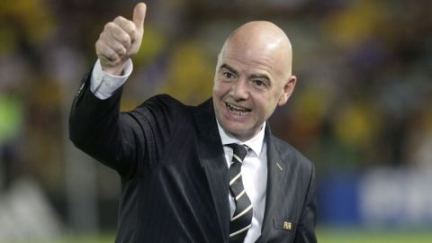 FIFA analiza crear filial con inversión privada; UEFA le responde