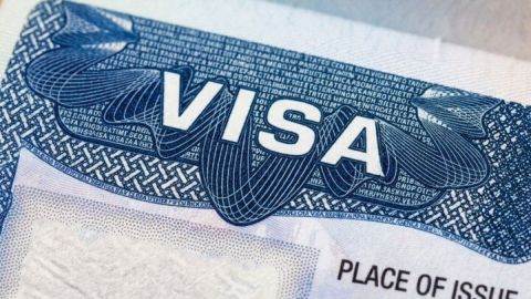 Estados Unidos paraliza citas para visas en todo el mundo