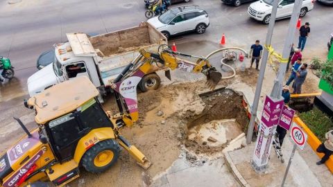 Obras de la CESPT generan tránsito lento en Tijuana tras fuga de agua